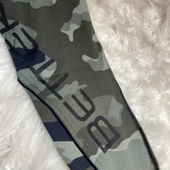 BETTERBODIES womens zip leggings army green print camouflage size S - Picture 2 of 4